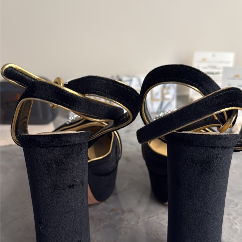 Alexandre Birman Black and Gold Heels with Crystal Embellishment size 39 - Picture 4 of 4